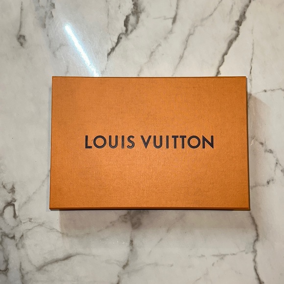 100% AUTHENTIC LV BOX - Picture 1 of 8